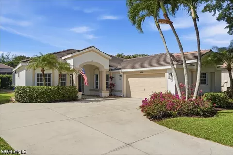 4356 Mistlethrush Ln, Naples, FL 34119
