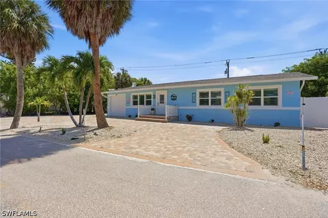 240 Fairweather Ln, Fort Myers Beach, FL 33931