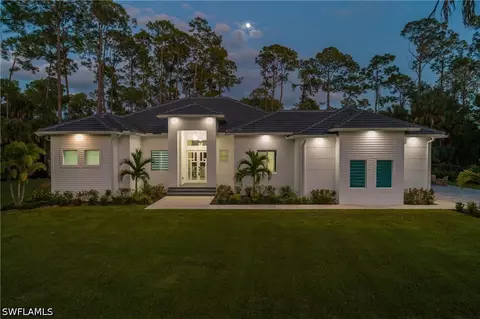 788 9th St SW, Naples, FL 34117