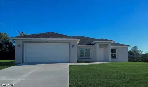 2808 31st St W, Lehigh Acres, FL 33971