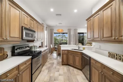 10100 Valiant Ct #201, Miromar Lakes, FL 33913