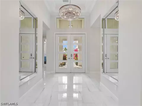 9257 Cayman Dr, Naples, FL 34114