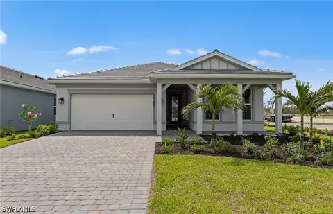 17286 Willow Tree Ln, North Fort Myers, FL 33917
