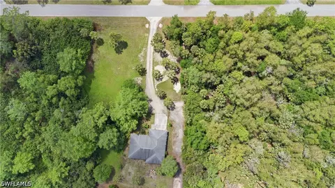 5681 Bur Oaks Ln, Naples, FL 34119