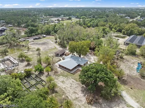 7291 Westwood Acres Rd, Fort Myers, FL 33905