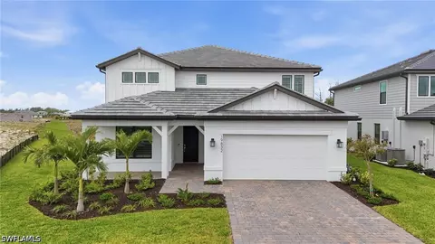 19832 Fox Grove Dr, Estero, FL 33928