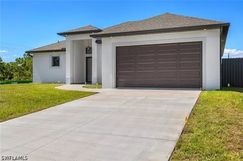 2918 43rd St W, Lehigh Acres, FL 33971