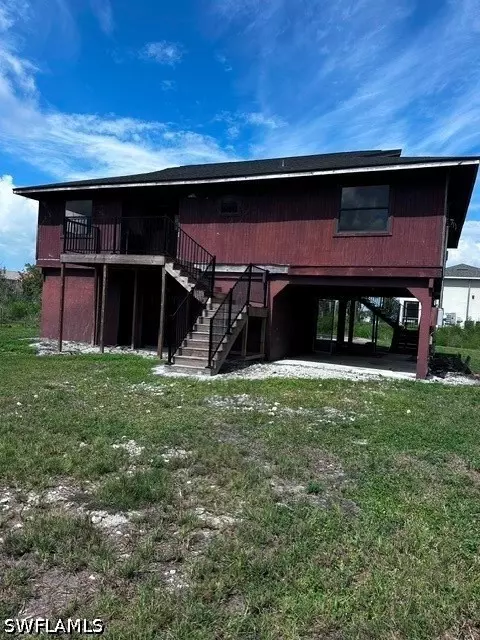 16540 Wisteria Dr, Fort Myers, FL 33908