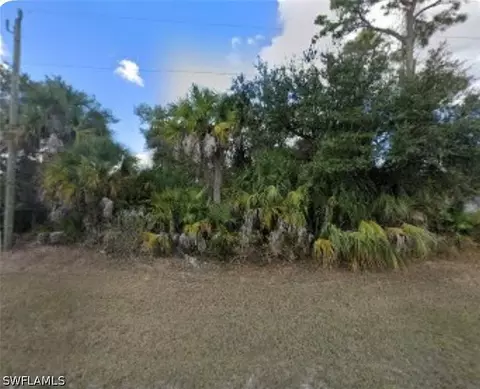 5023 Wild Goose Cir, Labelle, FL 33935