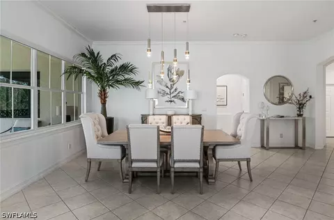 2842 Tiburon Blvd E #103, Naples, FL 34109