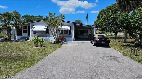 27432 Rue Viauv Ave, Bonita Springs, FL 34135