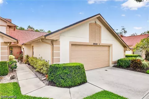 2020 Golden Panther Dr #1, Estero, FL 33928