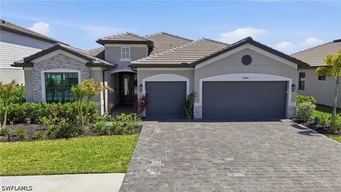 10896 Timber Creek Dr, Fort Myers, FL 33913