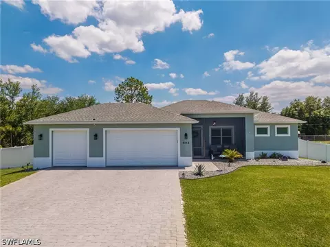 908 Hibiscus Ave, Lehigh Acres, FL 33972