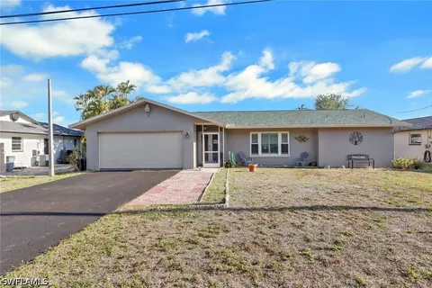 15910 Lake Candlewood Dr, Fort Myers, FL 33907