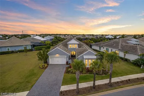 6007 Barthelemy Ave, Naples, FL 34113