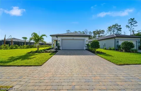 2114 Sequoia Ct, Naples, FL 34120
