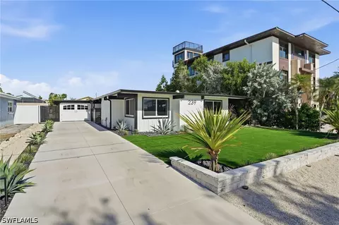 239 Curlew St, Fort Myers Beach, FL 33931