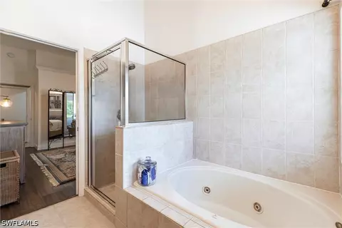 Bath - 6769 Berwick Pl, Naples, FL 34104 photo 2 of 3