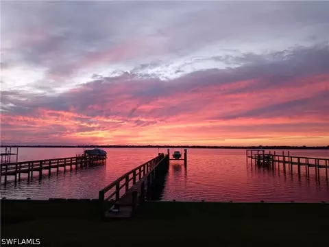 6140 River Shore Ct, North Fort Myers, FL 33917