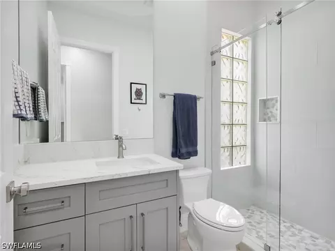 Bath - 5902 Bermuda Ln, Naples, FL 34119 photo 4 of 4
