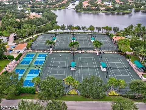 View/Area - 5902 Bermuda Ln, Naples, FL 34119 photo 4 of 6