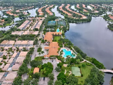 View/Area - 5902 Bermuda Ln, Naples, FL 34119 photo 6 of 6