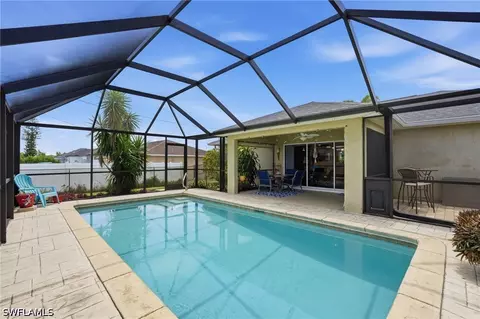 21 Tropicana Pkwy E, Cape Coral, FL 33909