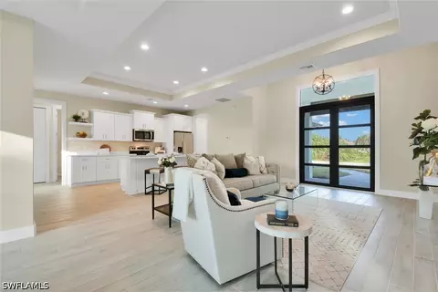 2512 Mabry St, Alva, FL 33920