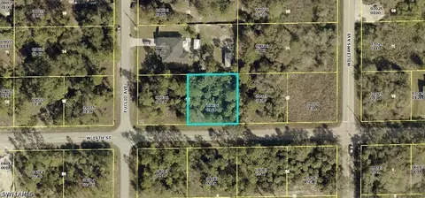 1106 W 14th St, Lehigh Acres, FL 33972