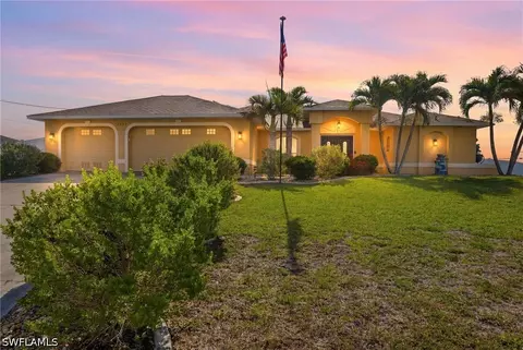 2823 NW Juanita Pl, Cape Coral, FL 33993
