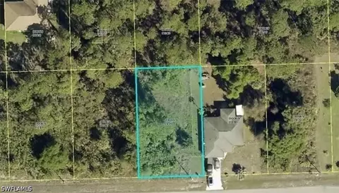 2814 48th St W, Lehigh Acres, FL 33971