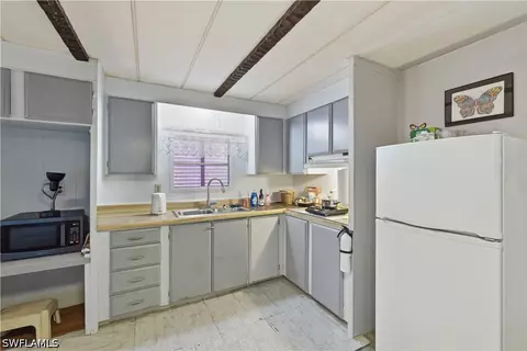 863 Manatee Rd, Naples, FL 34114 photo 10