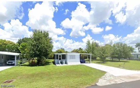 863 Manatee Rd, Naples, FL 34114