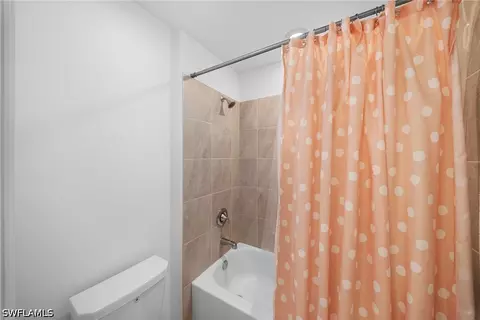 Bath - 18335 Ridgeline Dr, Estero, FL 33928 photo 4 of 5