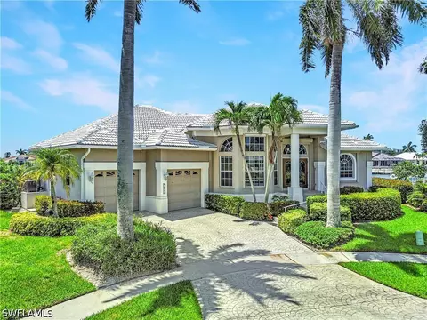 495 Adirondack Ct, Marco Island, FL 34145