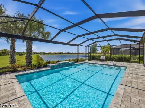 Exterior - 4010 E Hampton Cir, Alva, FL 33920 photo 3 of 7