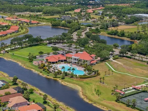 View/Area - 4010 E Hampton Cir, Alva, FL 33920 photo 6 of 9