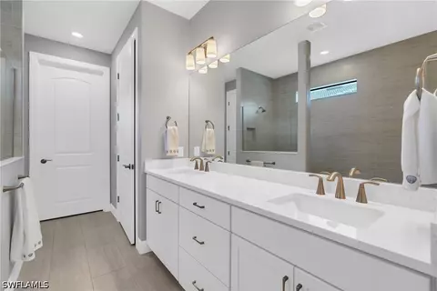 Bath - 20992 Corkscrew Shores Blvd, Estero, FL 33928 photo 2 of 3