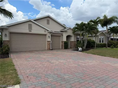 3115 Amadora Cir, Cape Coral, FL 33909
