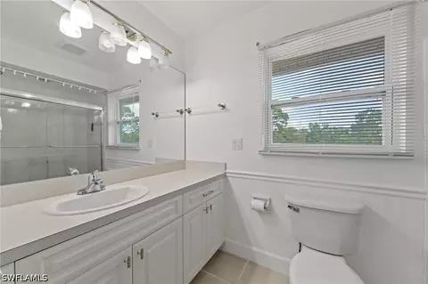 Bath - 13541 Stringfellow Rd, Bokeelia, FL 33922 photo 5 of 7