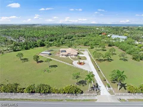 13541 Stringfellow Rd, Bokeelia, FL 33922