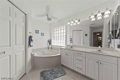 Bath - 13541 Stringfellow Rd, Bokeelia, FL 33922 photo 2 of 7