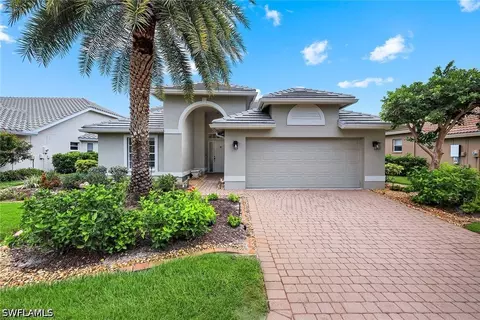 25061 Bay Cedar Dr, Bonita Springs, FL 34134