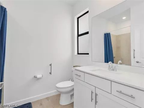 Bath - 20269 Millrun Dr, Estero, FL 33928 photo 4 of 5