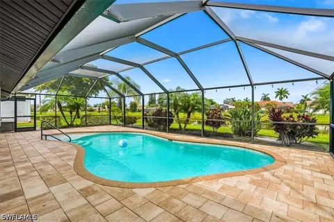 24916 Carnoustie Ct, Bonita Springs, FL 34135