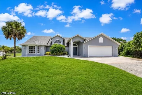 1330 11th St SW, Naples, FL 34117