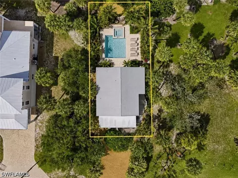 5370 5372 Palmetto St, Fort Myers Beach, FL 33931