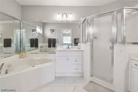 Bath - 9165 Michael Cir #1002, Naples, FL 34113 photo 3 of 3