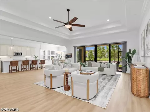 9454 Greenleigh Ct, Naples, FL 34120